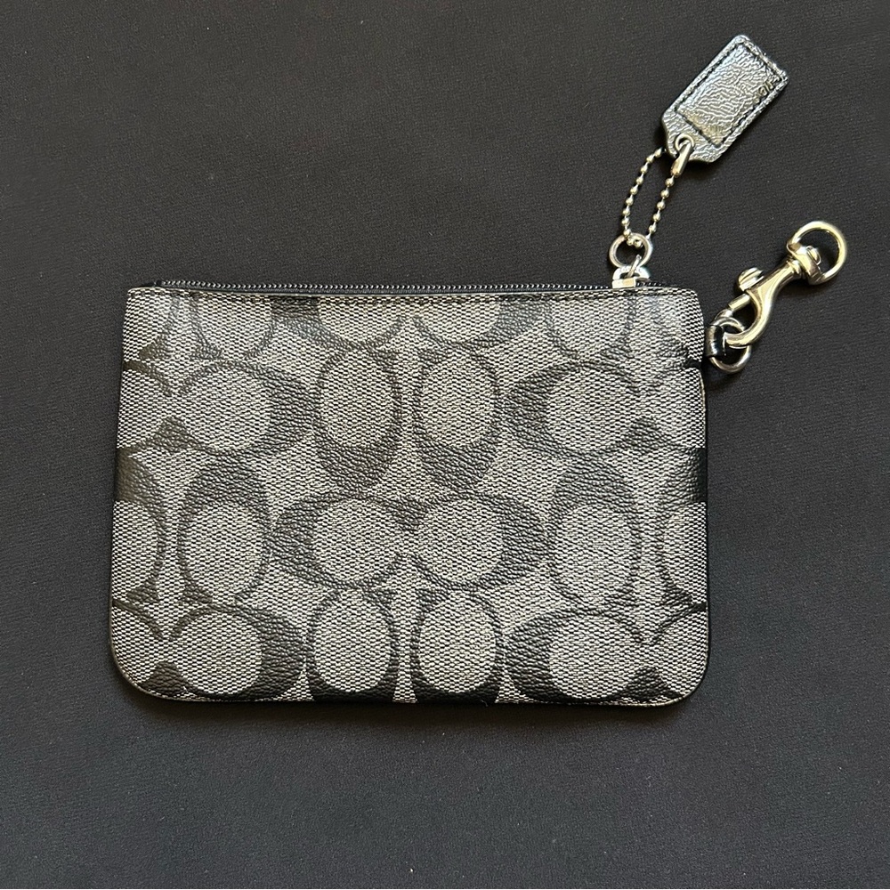 Coach Wristlet with card slots - Picture 2 of 8
